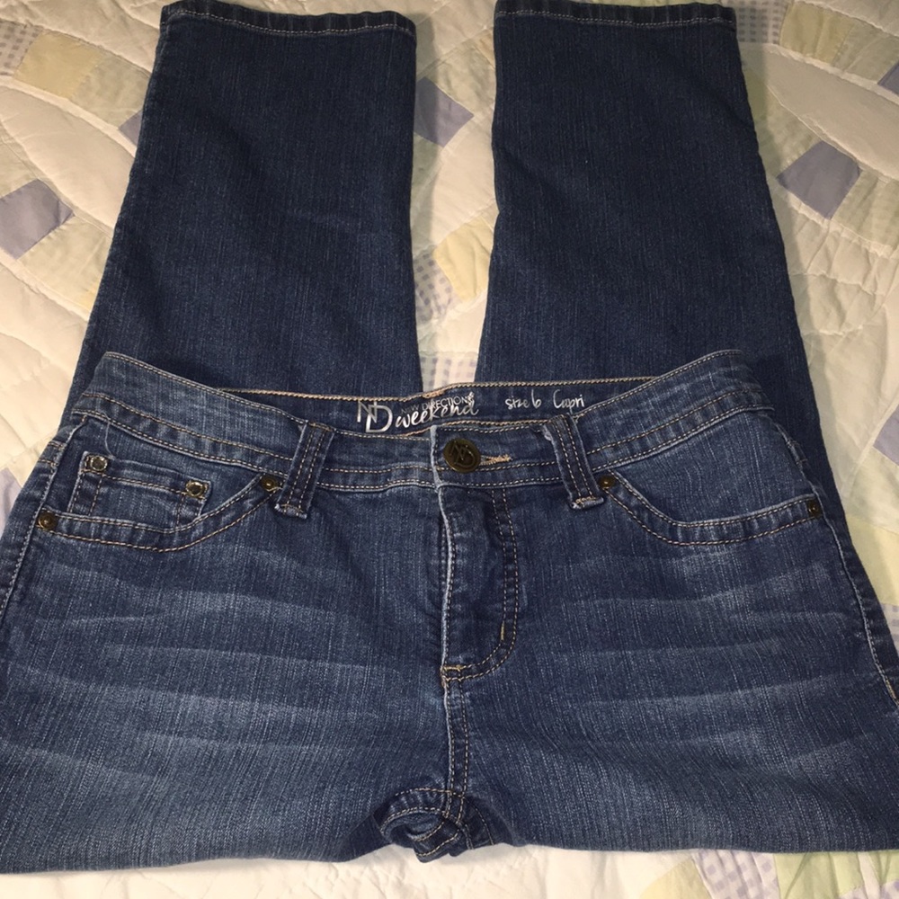 New Directions Weekend capri jeans